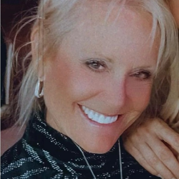 Meet your Posher, Andrea - Picture 12 of 16